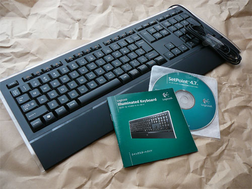 ロジクール「イルミネート キーボード CZ-900」で快適パソコン生活の一枚目の画像