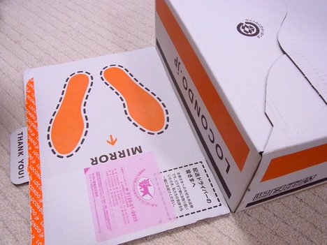 ロコンド.jpの箱の試し履きボード部分